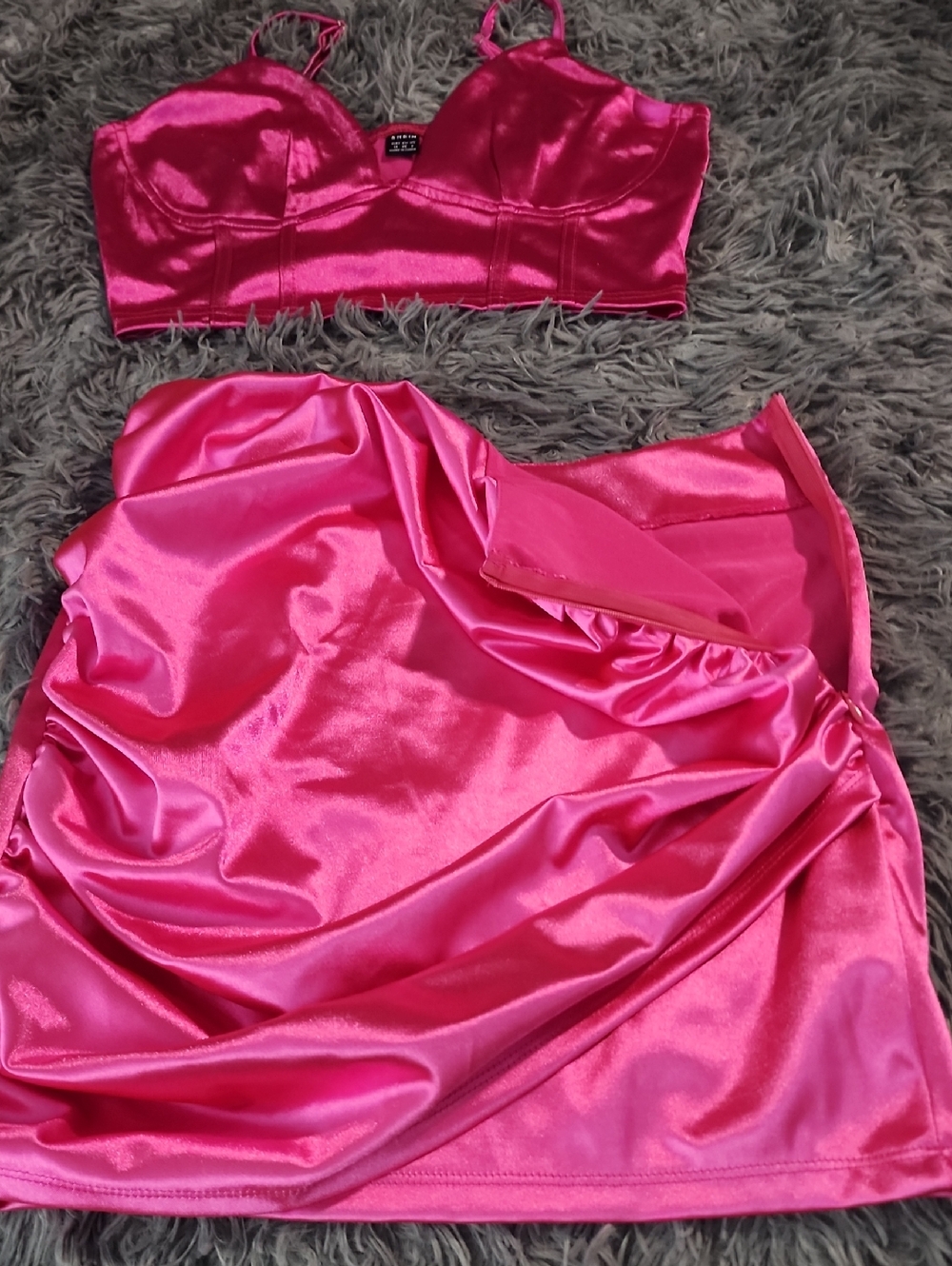 SHEIN Hot Pink Satin Ruched Mini Skirt - Picture 4 of 4